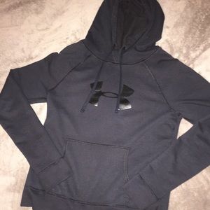 AU all black fitted hoodie